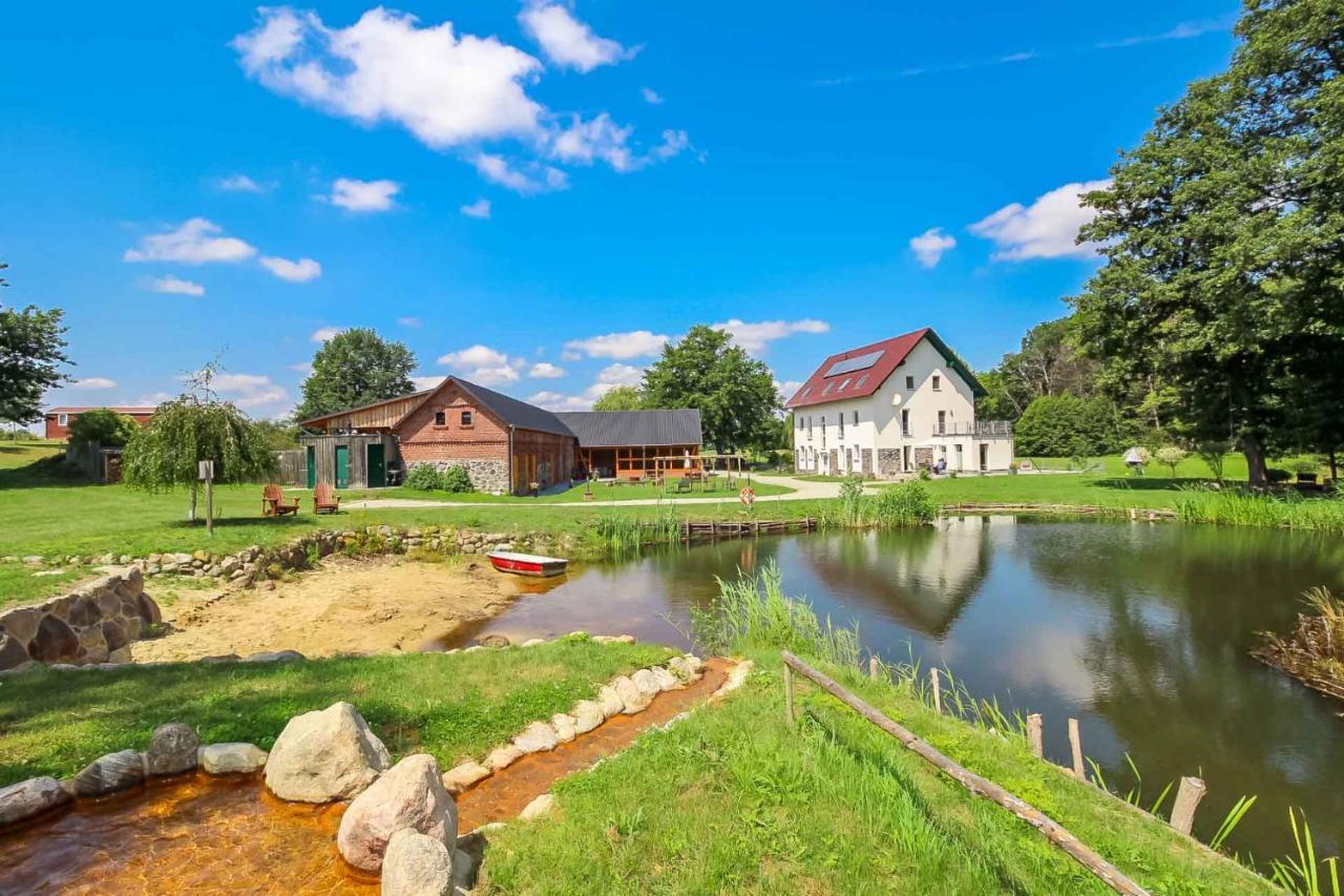 Landgut Voigtsmuehle Hotell Friedland  Exteriör bild