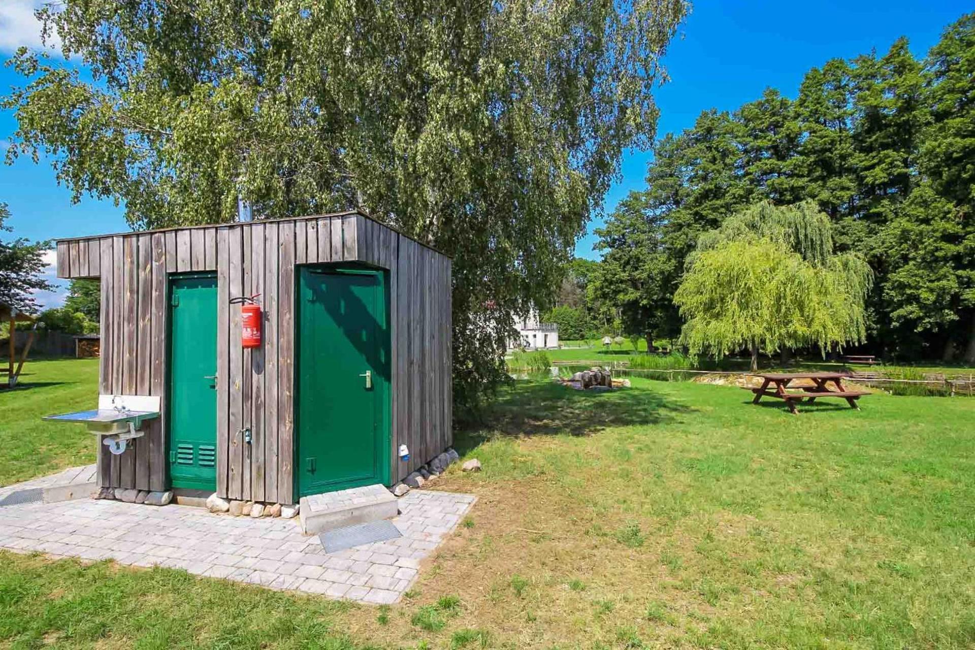 Landgut Voigtsmuehle Hotell Friedland  Exteriör bild
