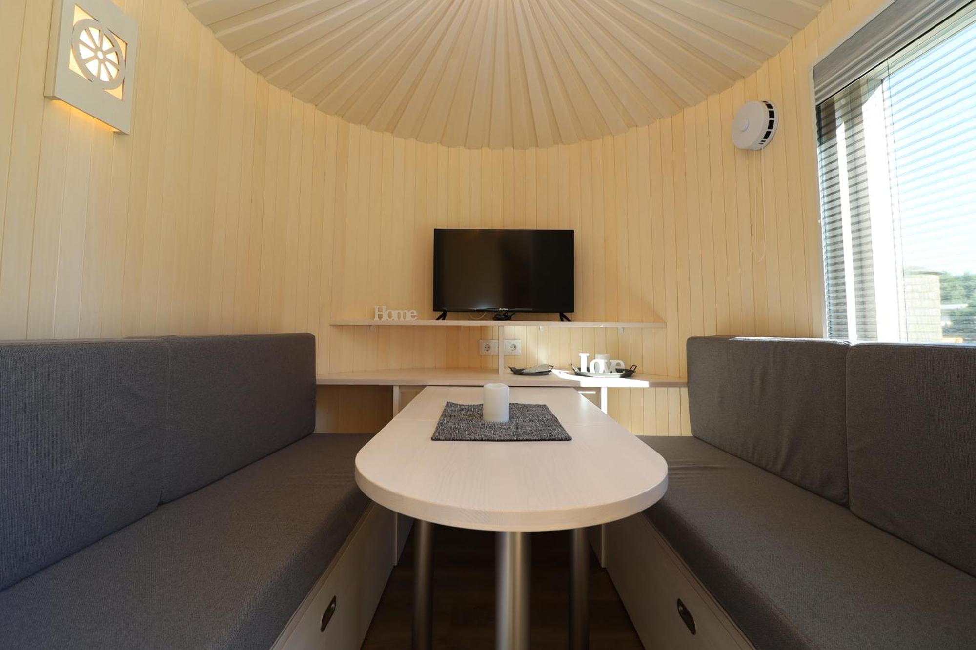 Landgut Voigtsmuehle Hotell Friedland  Exteriör bild